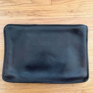 Coach Vintage Black Slim Standard Clutch - no wrist strap, non-working zipper